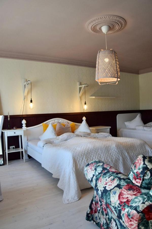Spicite Hotel Ventspils Exterior foto