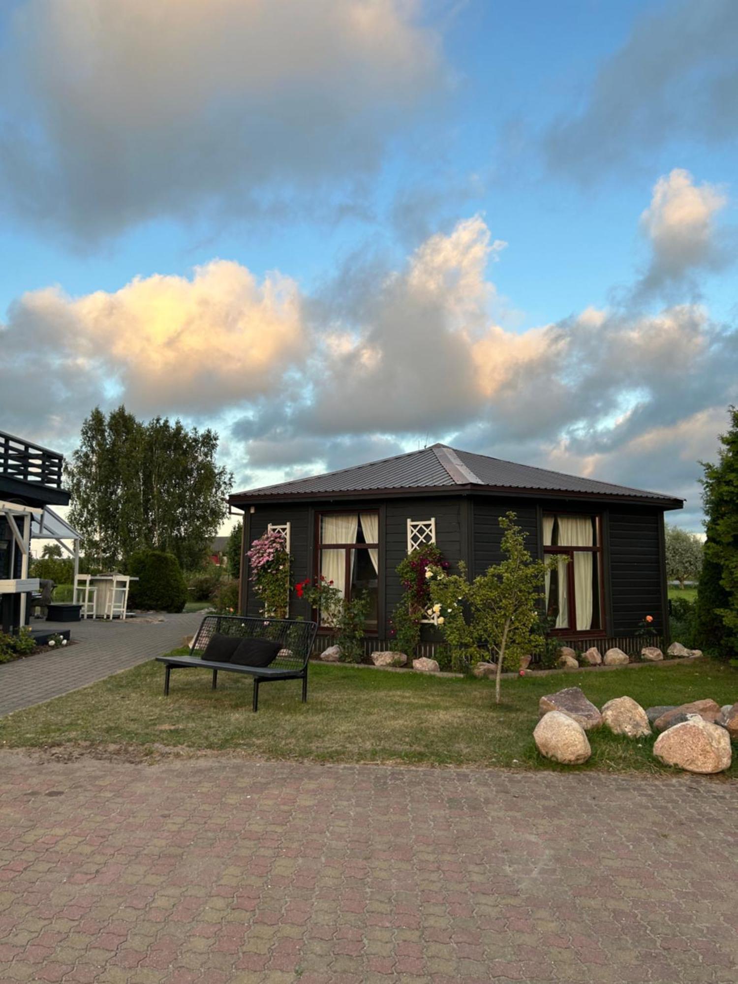 Spicite Hotel Ventspils Exterior foto